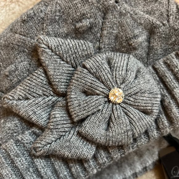 LA-EL Women's Wool Warm Winter Beanie Hat In Gray NWT - Picture 2 of 8